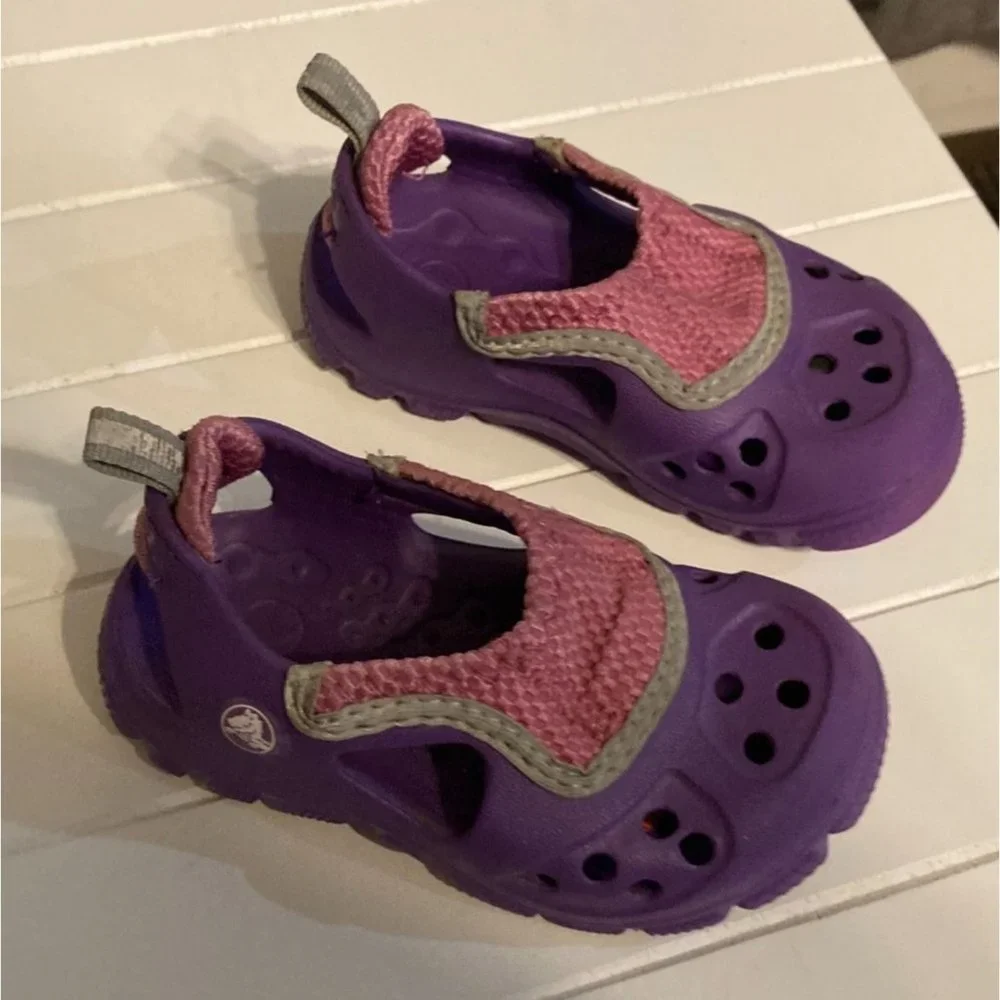 Crocs purple pink slip on water shoes 6/7